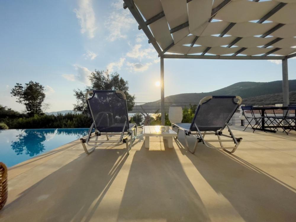 Zidanos Luxurious Sea Front Villa Marantochori Екстер'єр фото