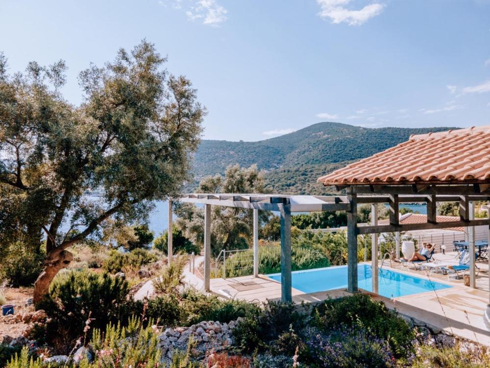 Zidanos Luxurious Sea Front Villa Marantochori Екстер'єр фото