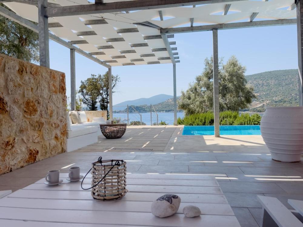 Zidanos Luxurious Sea Front Villa Marantochori Екстер'єр фото