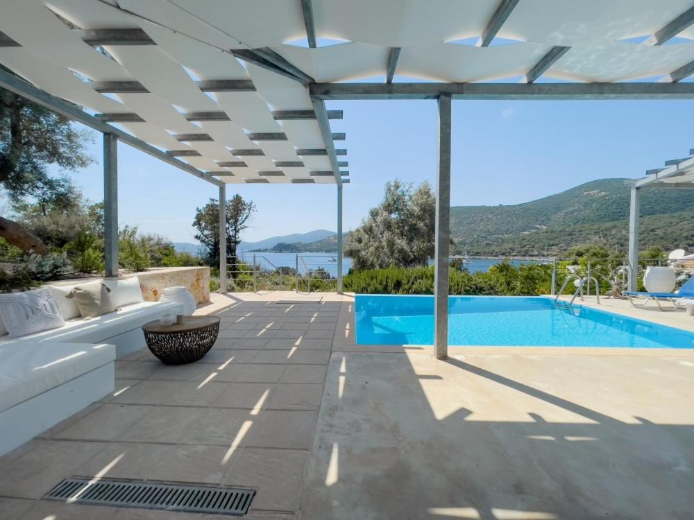 Zidanos Luxurious Sea Front Villa Marantochori Екстер'єр фото