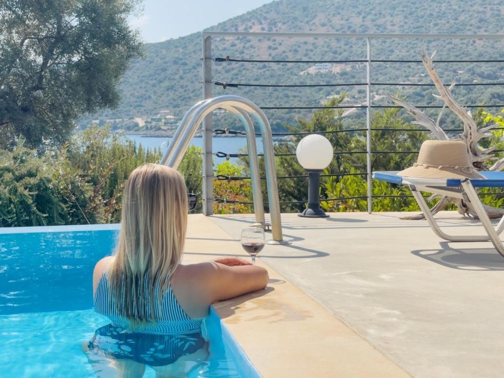 Zidanos Luxurious Sea Front Villa Marantochori Екстер'єр фото